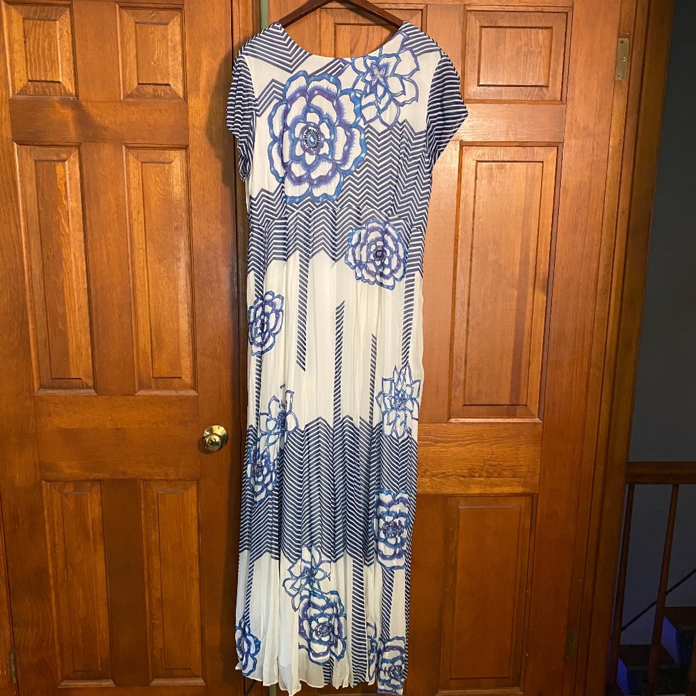RARE Anthropologie Utpala Maxi Dress in Blue/White size 12 - Picture 4 of 15